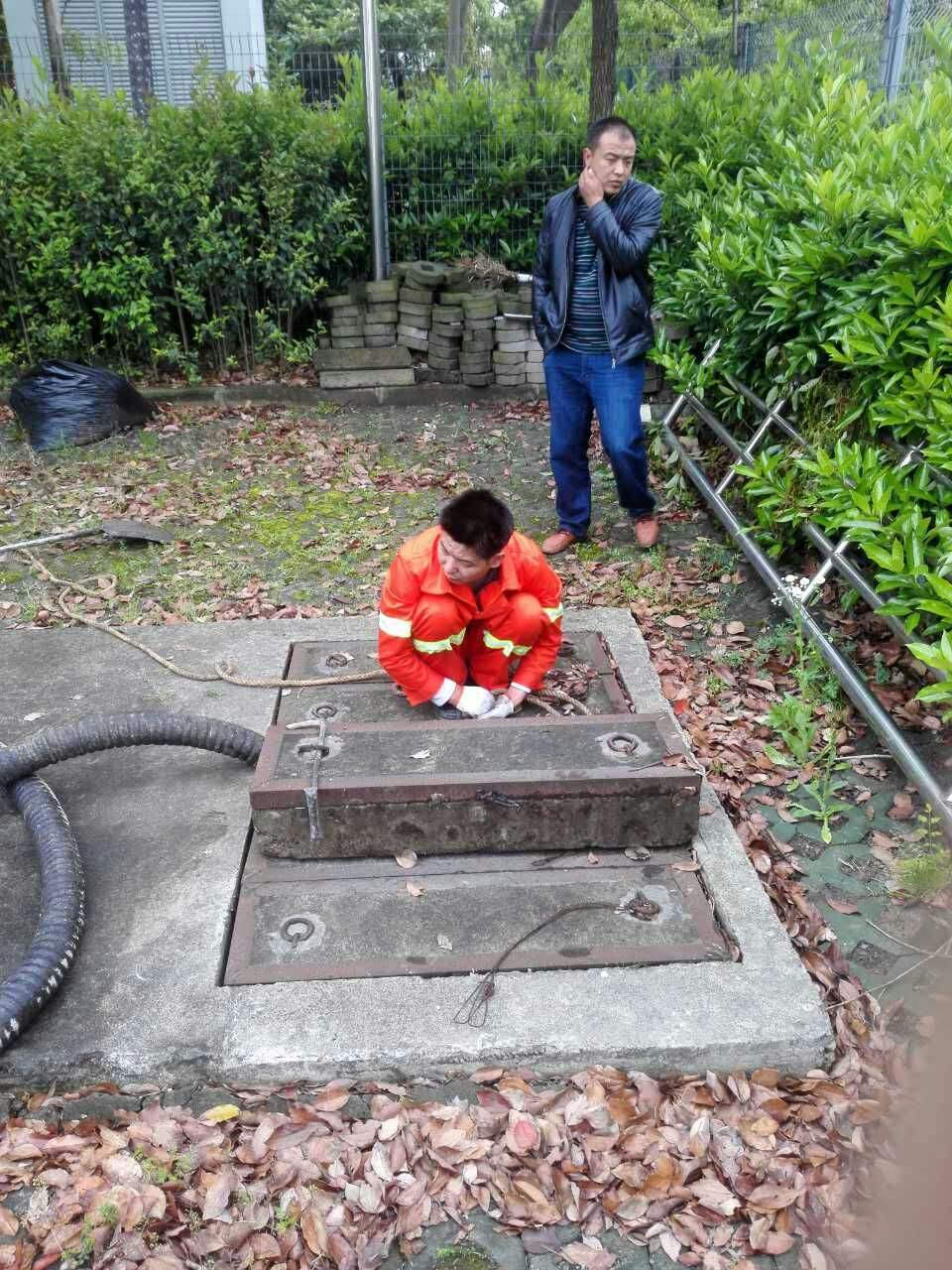 卢氏吸污抽粪
