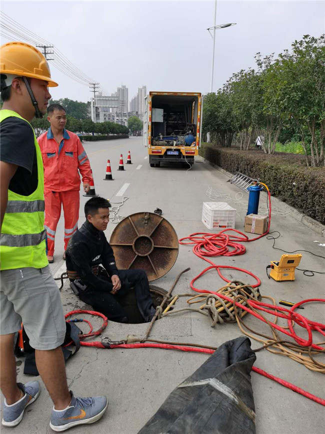 卢氏翻衬法管道修复技术主要工序